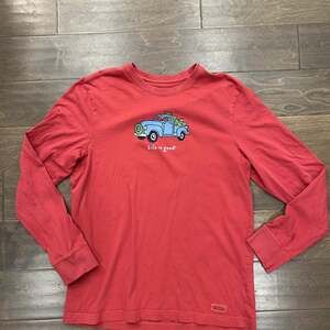 Life is Good Men's Crusher Long Sleeve T-Shirt "Rocket Holiday Truck" M
